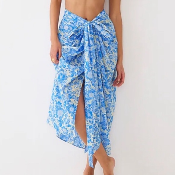 J. Crew Other - ⭐️HP! J. Crew Sarong in Sail Blue Floral Print. Size XL. Brand new!